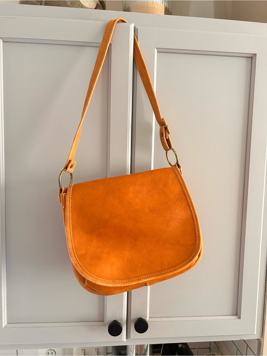 None Handbags - Vintage Women’s Leather Saddle Bag